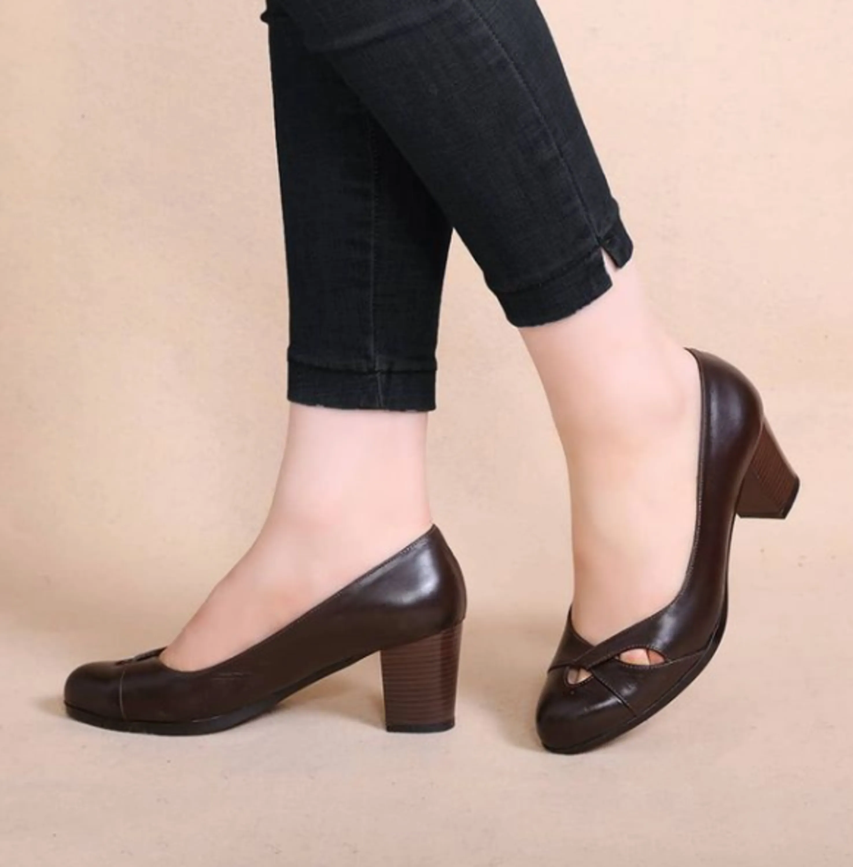 کفش بوت چرم زنانه مدل 910 کفش بوت چرم زنانه مدل 910